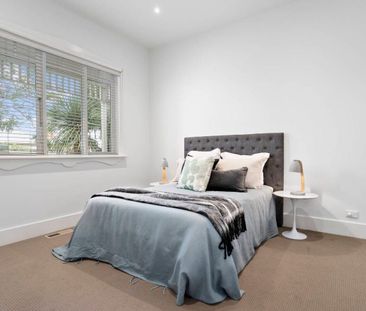 134 Chirnside Street, Kingsville VIC 3012 - Photo 5