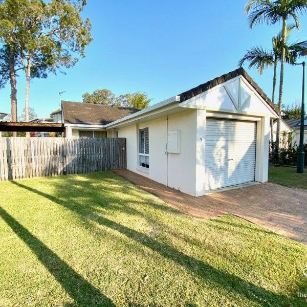 A SOUGHT-AFTER LOWSET UNIT IN A POPULAR COMPLEX! - Photo 1