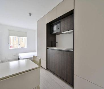 Studio to rent - Photo 2