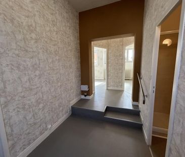 Location Appartement 3 pièces 70m² LE CREUSOT 71200 - Photo 6