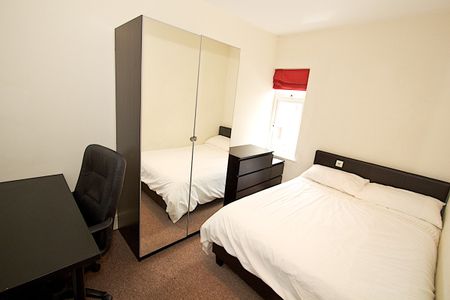 28 York Road - Photo 3