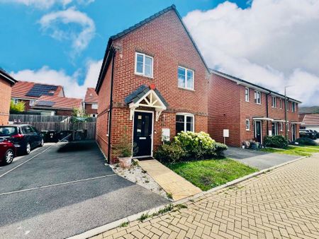 3 bedroom detached house to rent - Photo 2