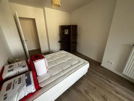 Location Appartement 2 pièces Meublé 49m² ANGERS 49000 - Photo 4