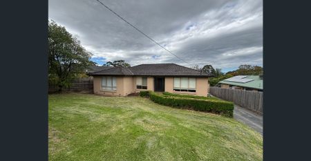 80 Roseman Road, Chirnside Park - Spacious Family Home in a Prime Chirnside Park Location - Photo 4