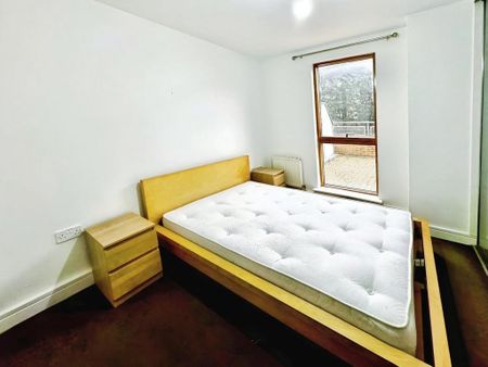 2 bedroom flat to rent - Photo 3