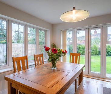 5 bedroom detached house to rent - Photo 3