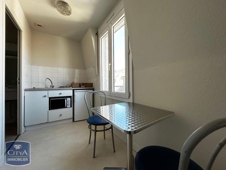 Location Appartement 1 pièce 22m² BRIVE LA GAILLARDE 19100 - Photo 2