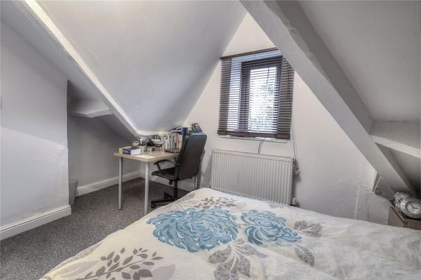 5 bedroom end of terrace house to rent - Photo 1