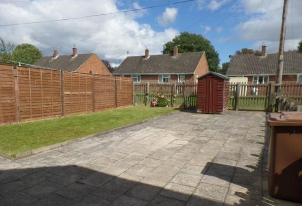 3 bedroom semi-detached house to rent - Photo 1