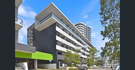 A CHIC LIFESTYLE IN A PREMIUM WATERSIDE COMMUNITY - Photo 4