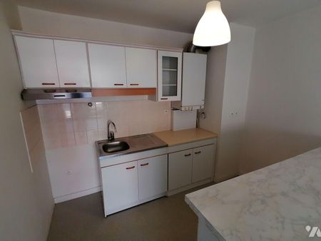 BRUZ - A proximité des commerces et transports en commun. Appartement T2 d'environ 48m² au 1er ... - Photo 4