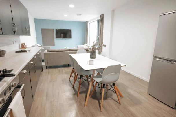 Gold En Suite (High Floors) - Photo 1