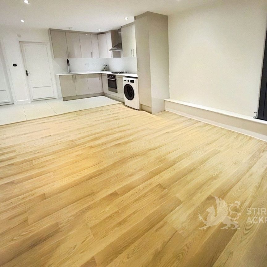 French Street, Sunbury-On-Thames, Middlesex, TW16 5JL - Photo 1