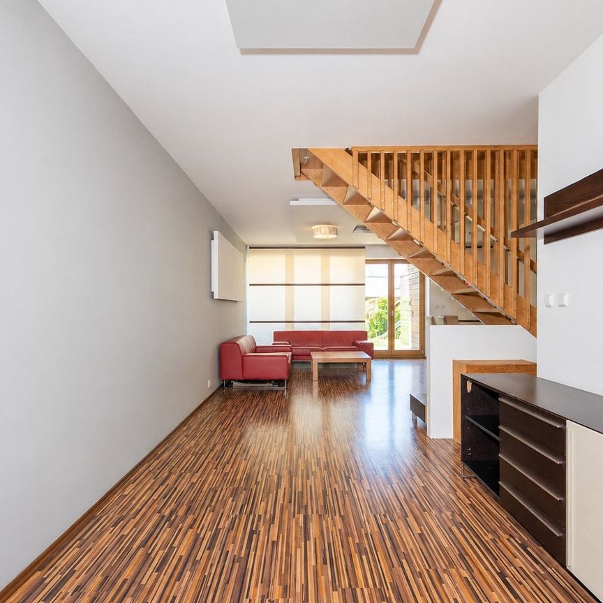 Pronájem domu 120 m² s pozemkem 275 m² - Photo 1