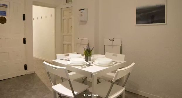 Calle de Noviciado, Madrid, Community of Madrid 28015 - Photo 1