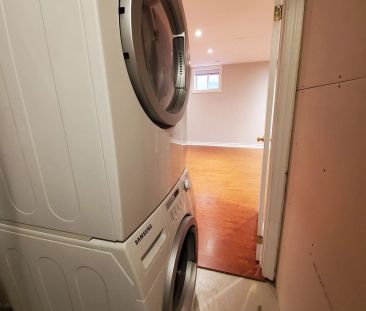 Detached Home For Lease | W9253769 - Photo 3
