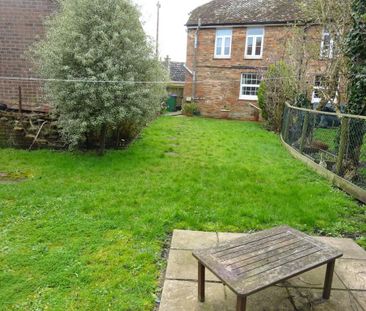 2 bedroom semi-detached house to rent - Photo 4