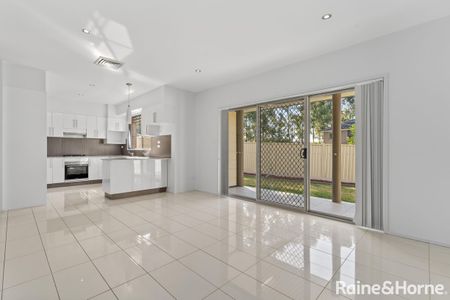 27 Packard Place, Horningsea Park, NSW 2171 - Photo 2