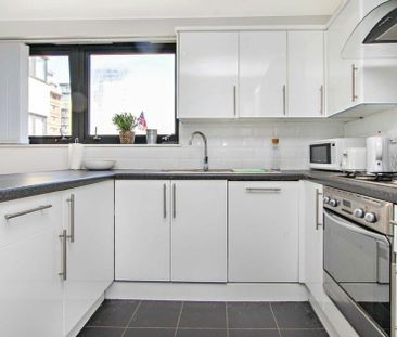 Westferry Road - Photo 5