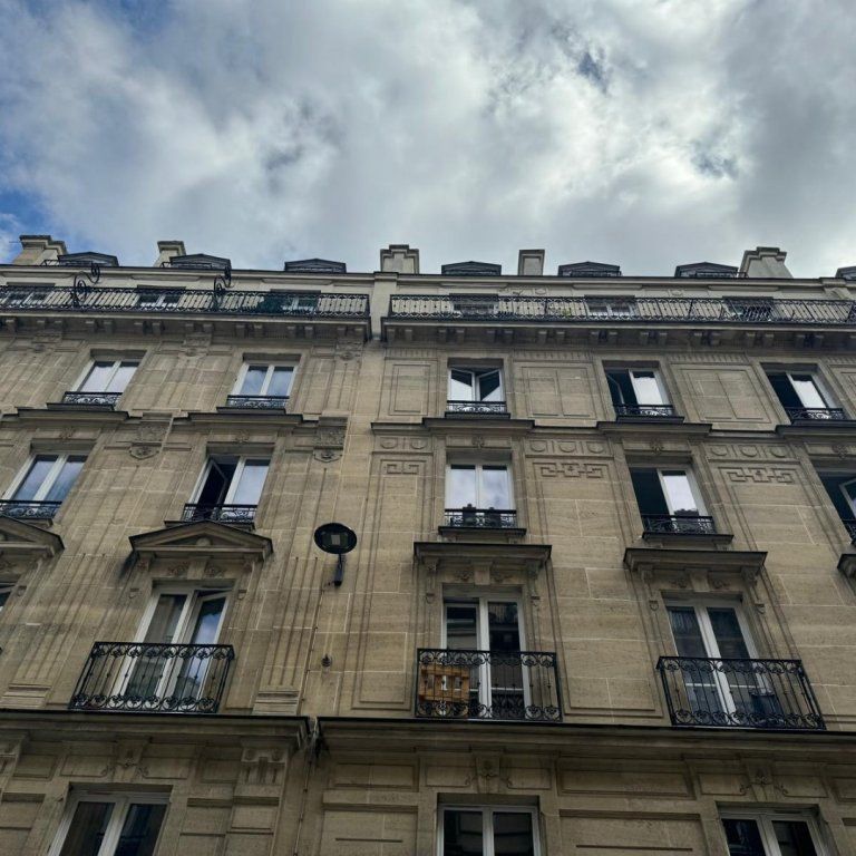 STUDIO A LOUER - PARIS 17EME ARRONDISSEMENT - 29.18 m - 1 090 € - Photo 1