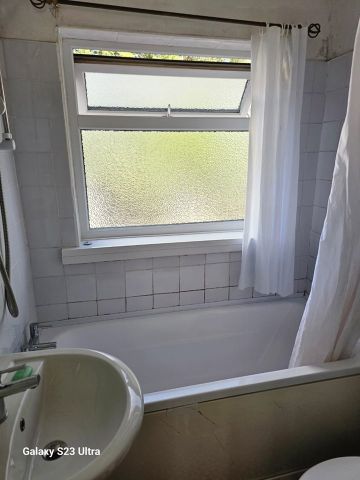 3 Bed Semi-Detached House, Pendragon Road, B42 - Photo 5