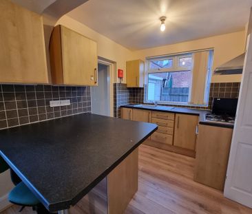 4 Bed Student Accommodation - Photo 6