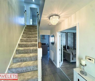 4 bedroom detached house to rent - Photo 3