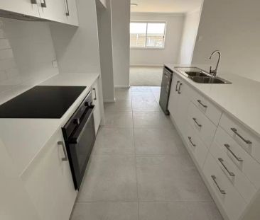 Brand New Family Home - Photo 6