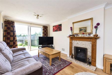 3 bedroom detached house to rent - Photo 4