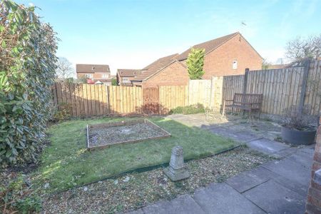 1 bedroom semi-detached house to rent - Photo 5