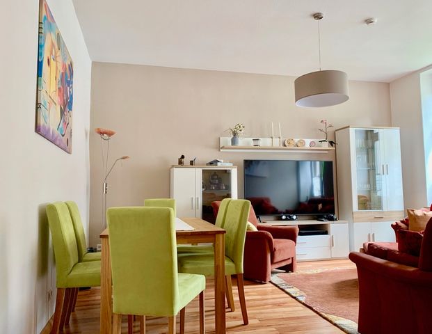 *** Schicke und voll möblierte 2-Raum-Wohnung im Chemnitzer Stadtteil Schloßchemnitz *** - Photo 1