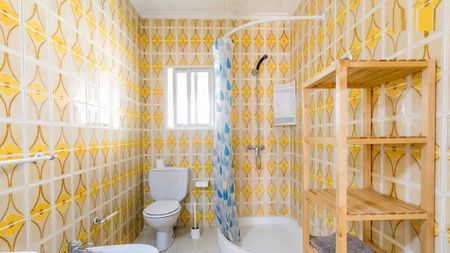 Carrer de Beatriz Tortosa, Valencia, Valencian Community 46021 - Photo 4