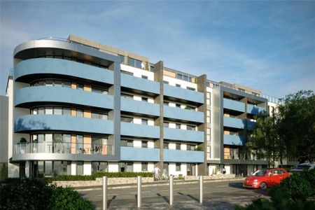 Madeira Road, Bournemouth, Dorset, BH1 - Photo 3
