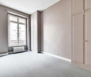 Tout savoir sur cet appartement dans le quartier Lorette-Martyrs, à... - Photo 3