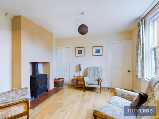Thorpe Bank, Fylingthorpe, Whitby - Photo 1