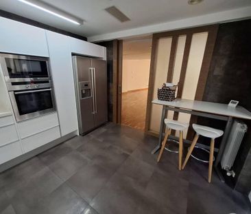 Luxury penthouse for rent in Alicante, Valencia - Photo 4