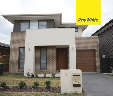 Beautiful Spacious Home - Photo 4