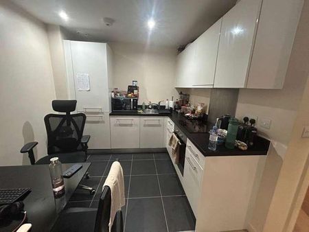 Stanmore Place, Stanmore, HA7 - Photo 3