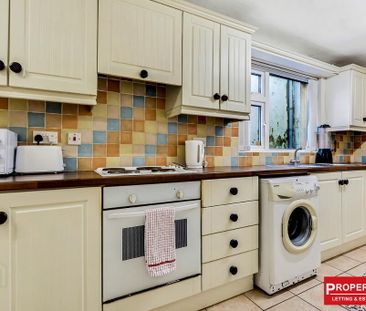 STUDENT ACCOMMODATION, 8 Northland Terrace, Derry/Londonderry, BT48... - Photo 4