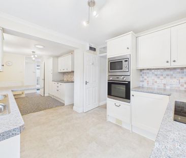 3 bedroom bungalow to rent - Photo 6