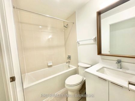 543 Richmond Street W #537 - Photo 5