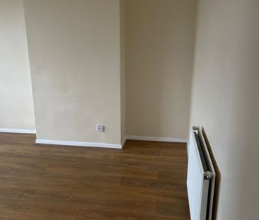 3 Bed Semi-Detached House, Boundary Road, S2 - Photo 4