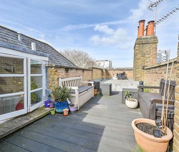 3 bedroom flat to rent - Photo 4