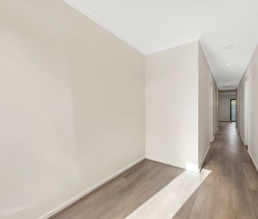 Modern Two-Bedroom New Build in Sought-After Golden Grove - Photo 5