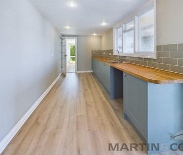 4 bedroom detached house to rent - Photo 1