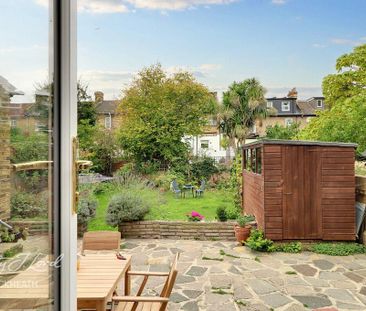 1 bedroom in a house share to rent - Photo 4