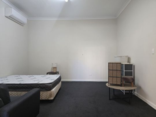 One Bedroom - CBD Location - Photo 1