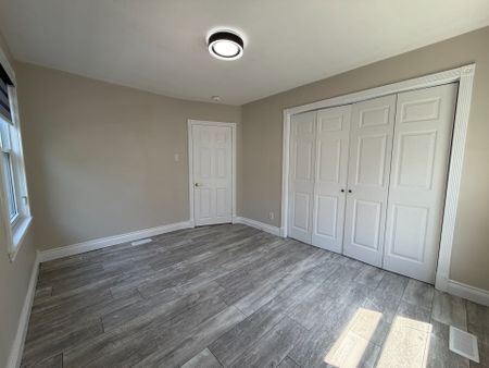 For Lease - 685 Armour Road Unit# Upper, Peterborough, Ontario - Photo 4