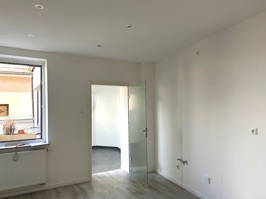 Wohnung zur Miete in Ludwigshafen am Rhein - Photo 1