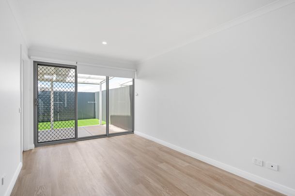 Modern 3x2 Home In Somerville - Photo 1